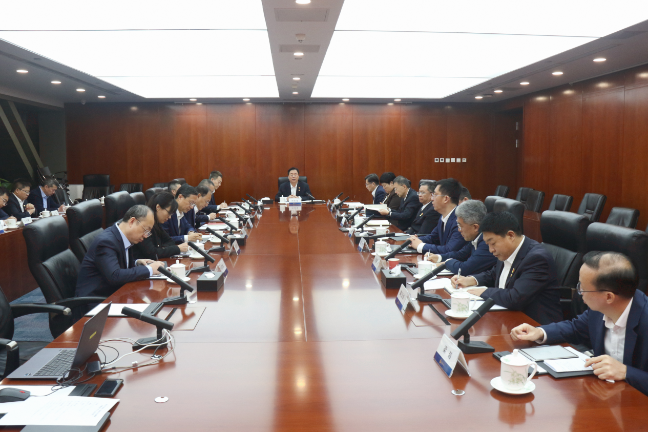 cb26a035a0a44e279d5c4828c56b3065